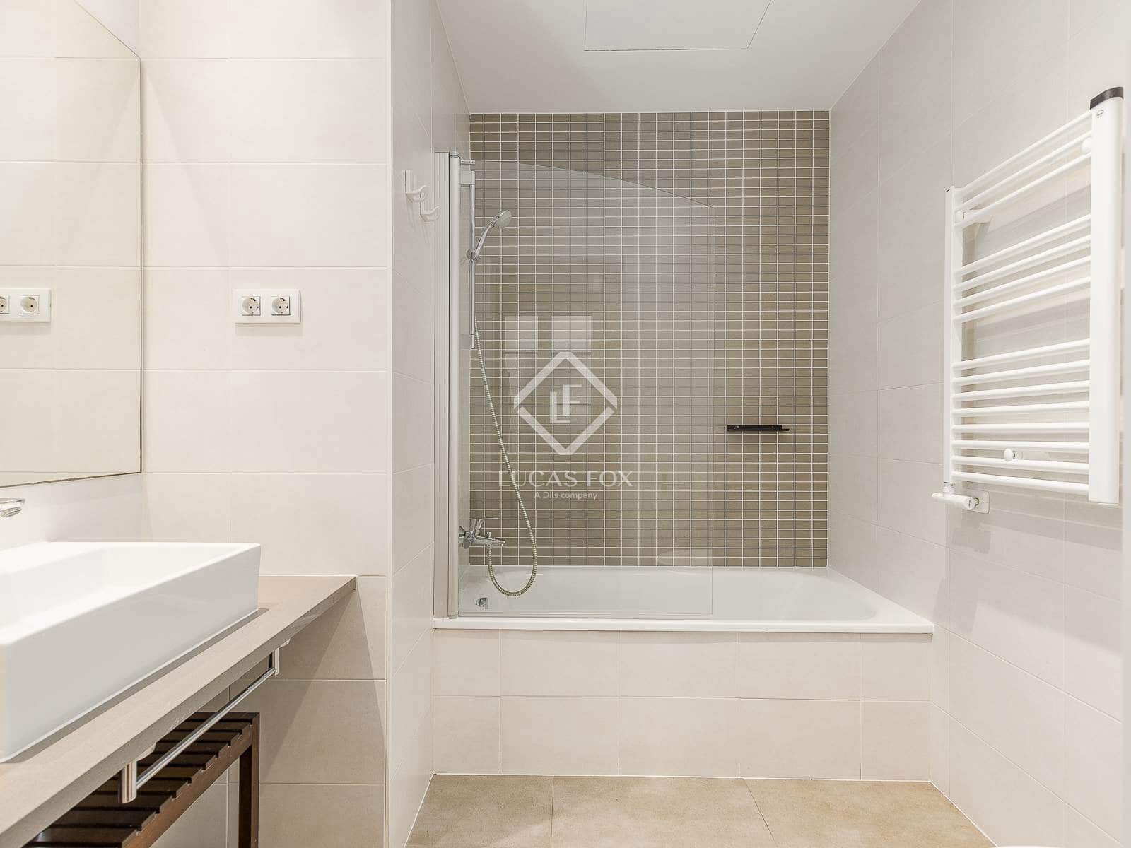 3 makuuhuone Huoneisto myytävänä paikassa Barcelona kaupunki mukana uima-altaan - 925 000 € (Ref: 9153209)