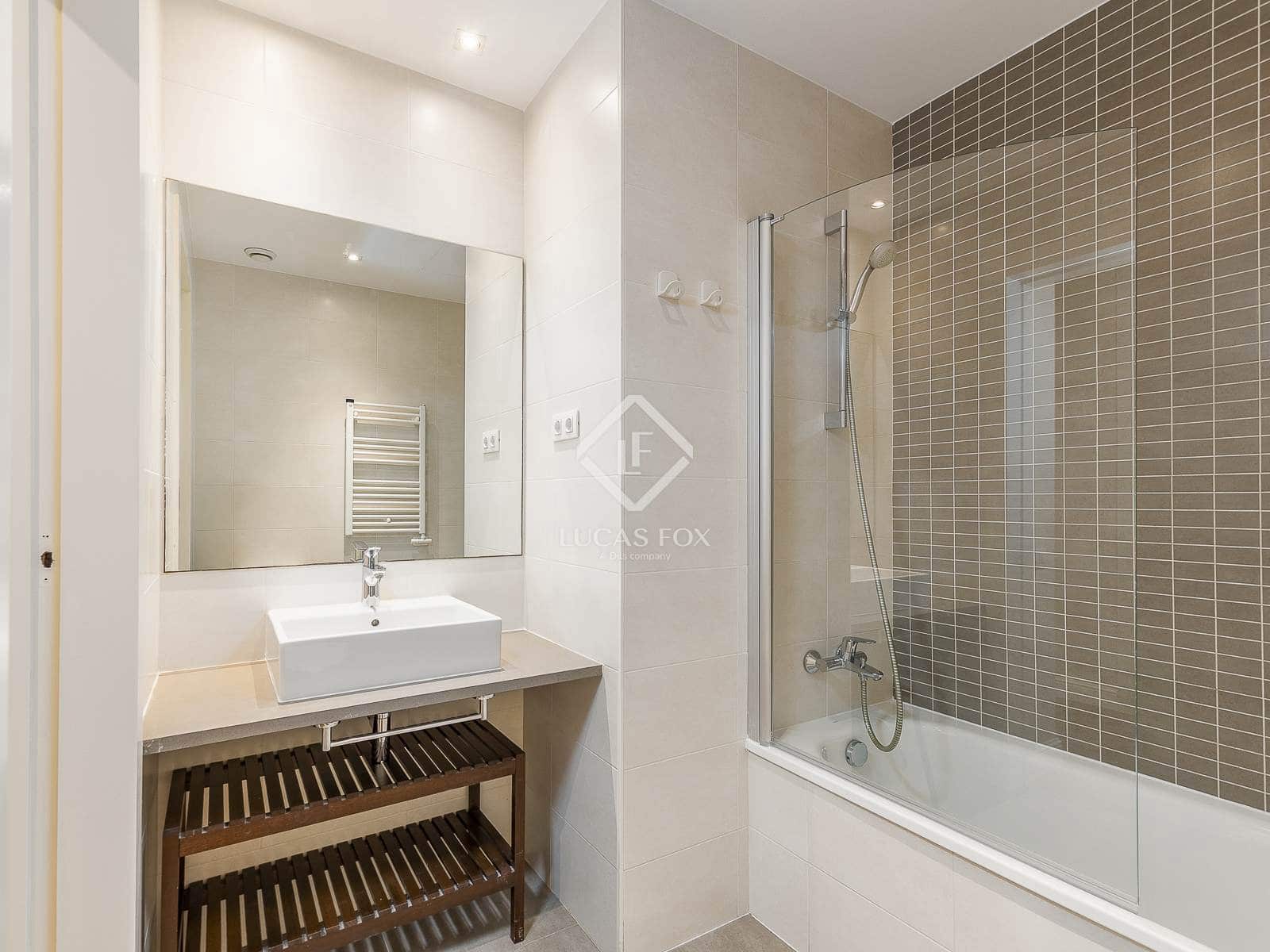 3 makuuhuone Huoneisto myytävänä paikassa Barcelona kaupunki mukana uima-altaan - 925 000 € (Ref: 9153209)