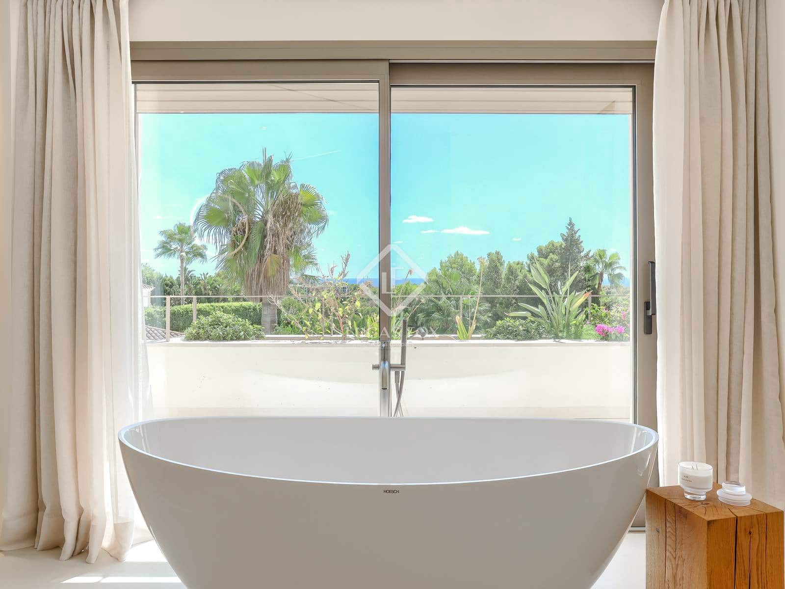 4 soveværelse Villa til salg i Bendinat med swimmingpool garage - € 7.200.000 (Ref: 9153217)