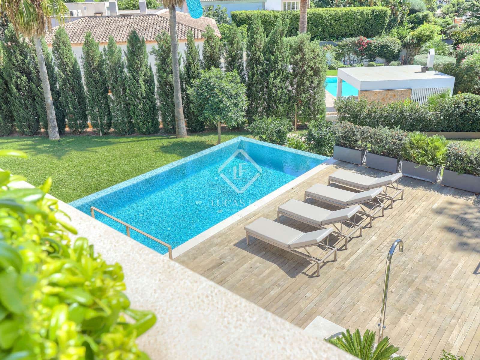 4 soveværelse Villa til salg i Bendinat med swimmingpool garage - € 7.200.000 (Ref: 9153217)