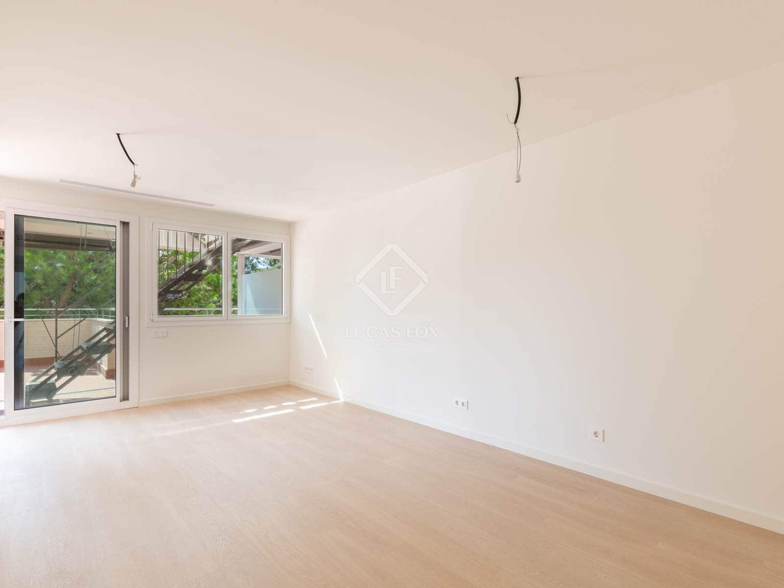 2 sypialnia Apartament do wynajęcia w Castelldefels z basenem garażem - 3 000 € (Ref: 9153288)