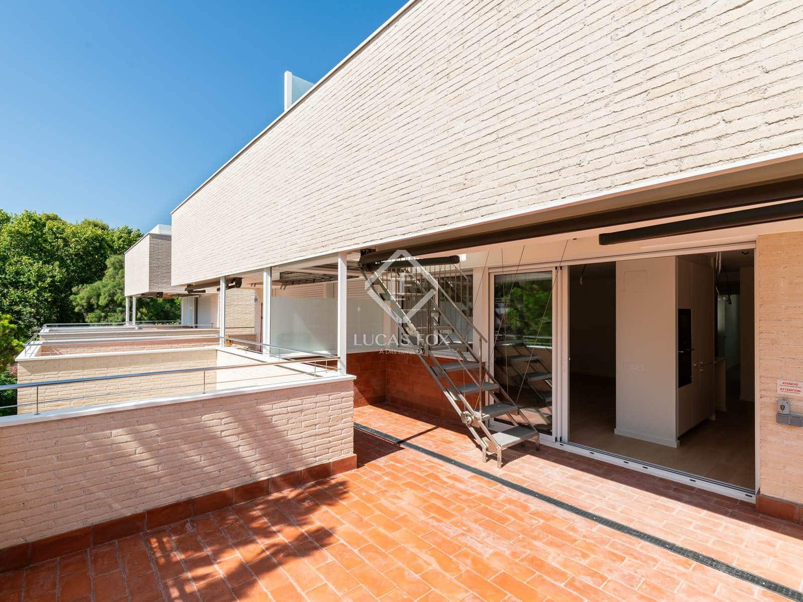 2 sypialnia Apartament do wynajęcia w Castelldefels z basenem garażem - 3 000 € (Ref: 9153288)