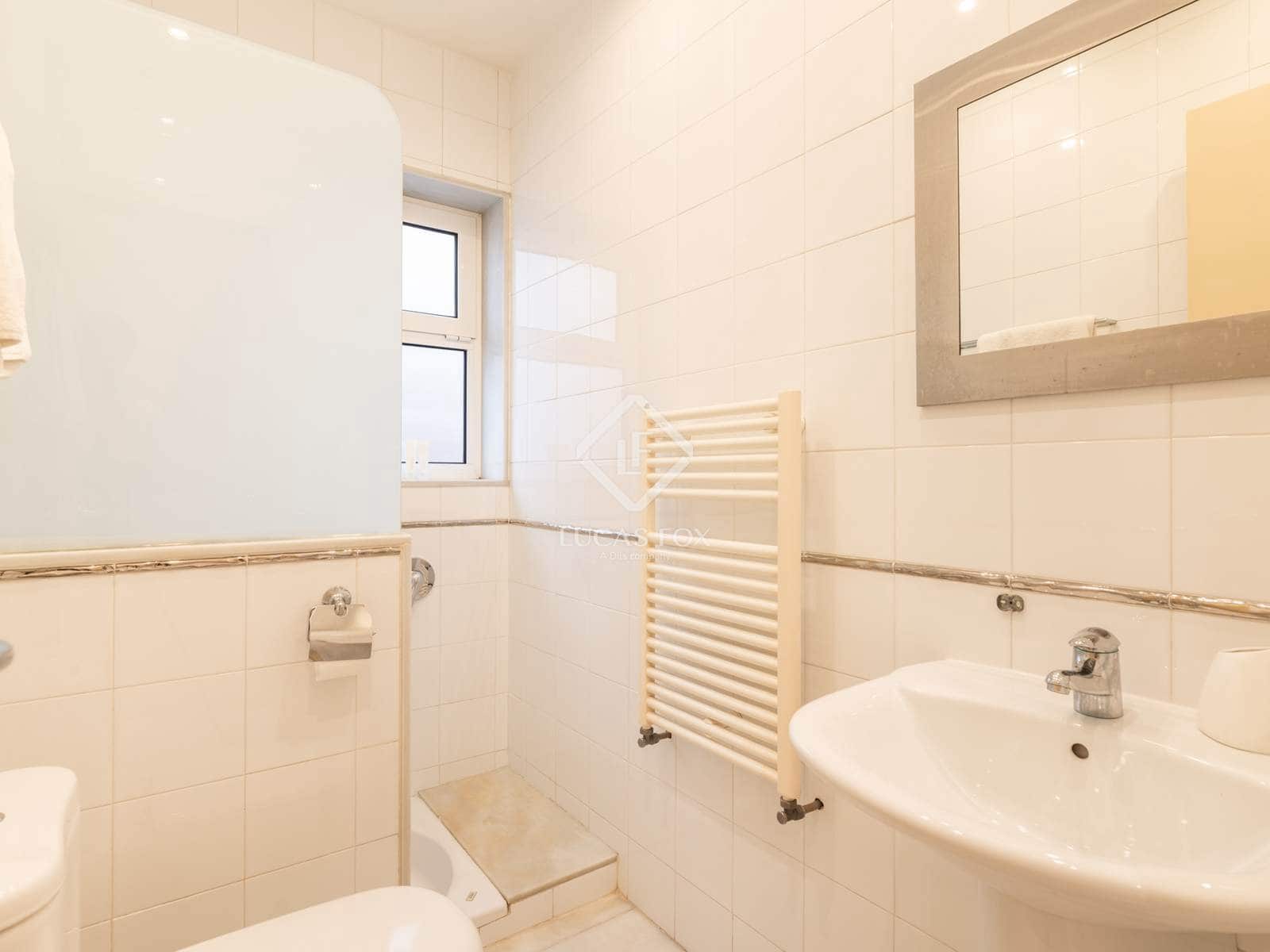 4 sypialnia Willa do wynajęcia w Castelldefels z basenem garażem - 5 500 € (Ref: 9153289)