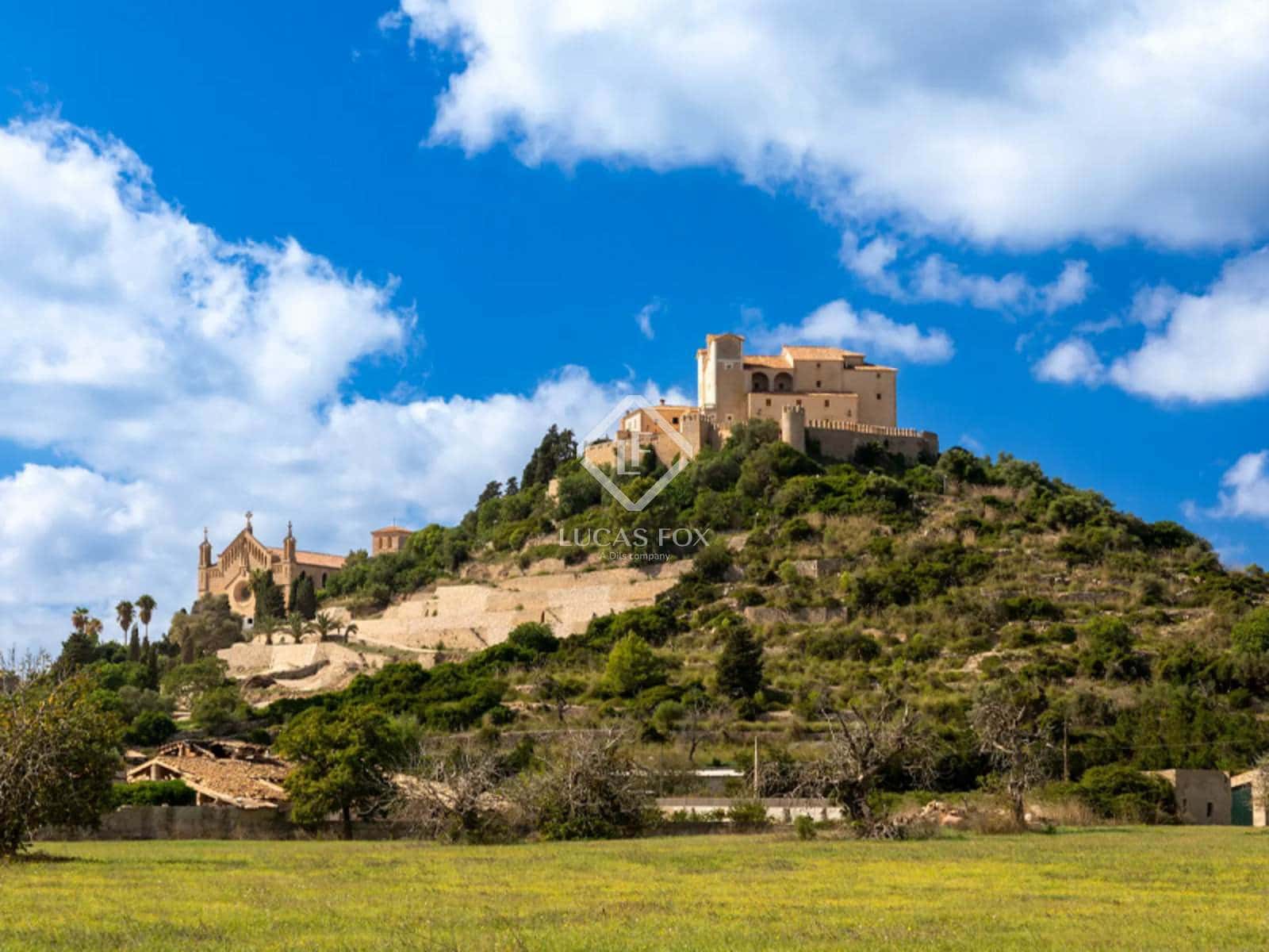 2 slaapkamer Appartement te koop in Cala Ratjada met zwembad - € 489.000 (Ref: 9153298)