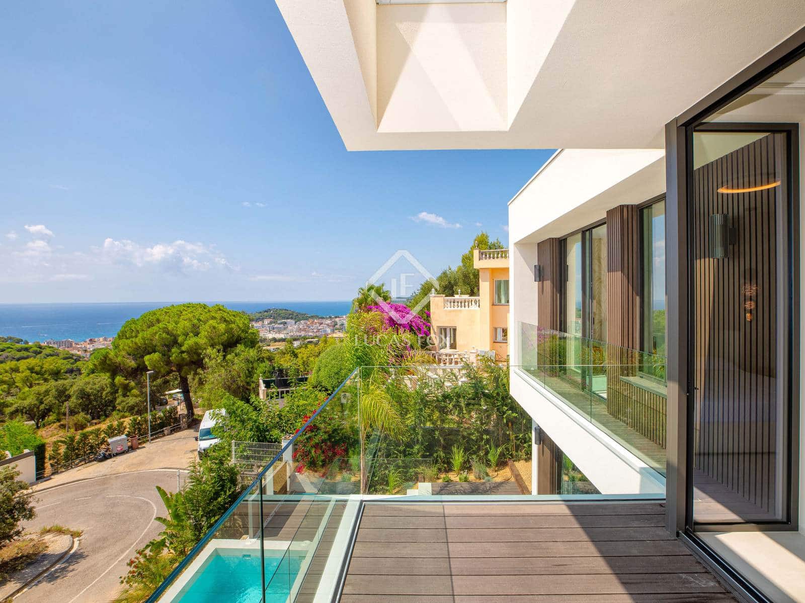 4 camera da letto Villa in vendita in Lloret de Mar con piscina garage - 1.350.000 € (Rif: 9156250)