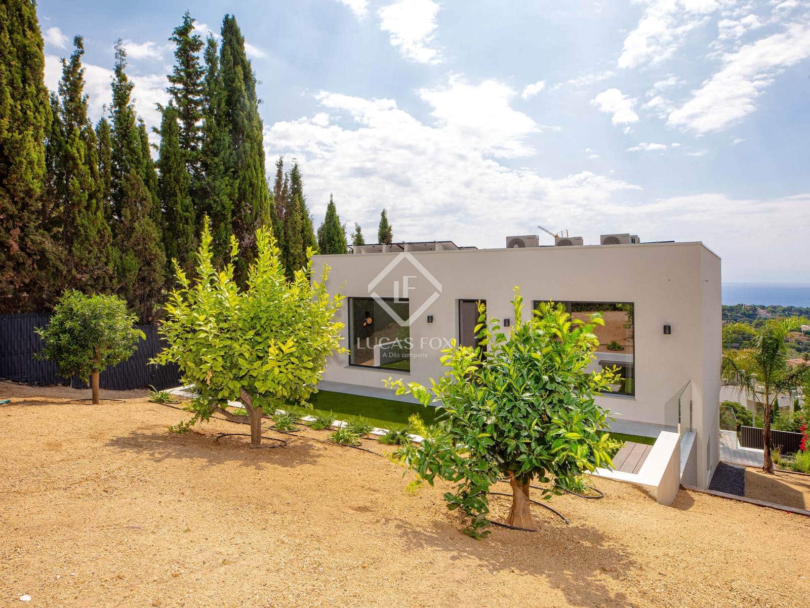 4 camera da letto Villa in vendita in Lloret de Mar con piscina garage - 1.350.000 € (Rif: 9156250)