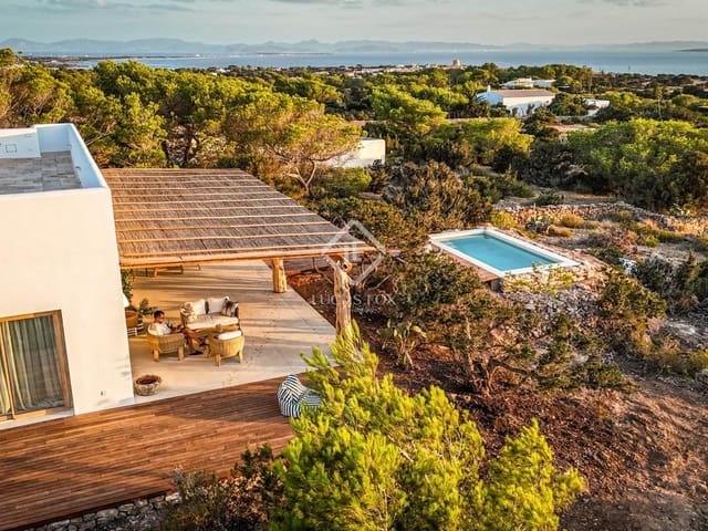 3 soveværelse Villa til salg i La Savina, Formentera kommune med swimmingpool - € 4.900.000 (Ref: 9156351)