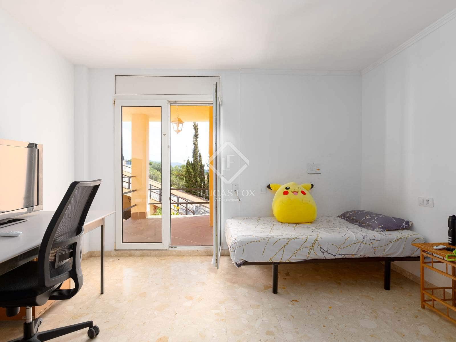 9 soverom Villa til salgs i Badalona med svømmebasseng garasje - € 1 850 000 (Ref: 9158268)