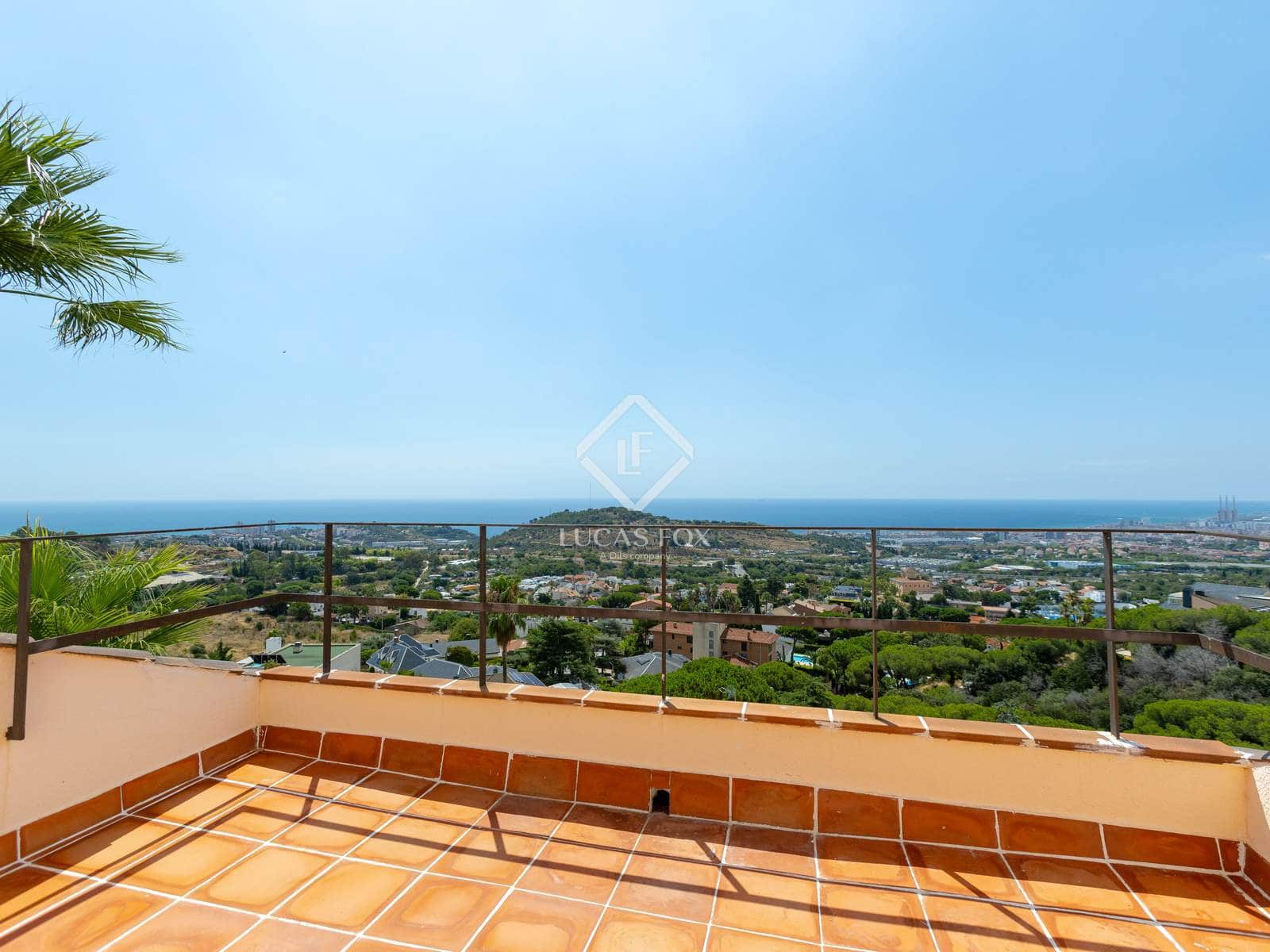 9 soverom Villa til salgs i Badalona med svømmebasseng garasje - € 1 850 000 (Ref: 9158268)