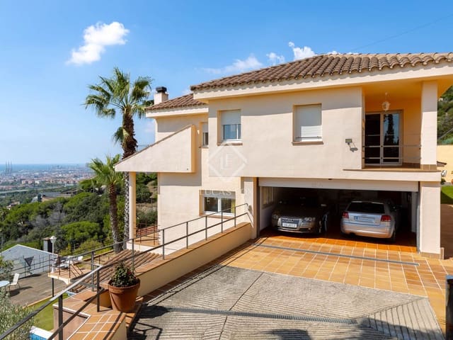 9 soverom Villa til salgs i Badalona med svømmebasseng garasje - € 1 850 000 (Ref: 9158268)