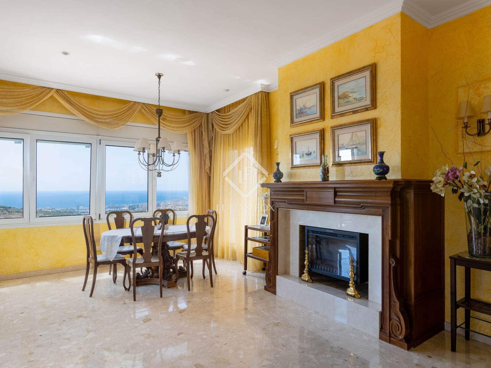 9 soverom Villa til salgs i Badalona med svømmebasseng garasje - € 1 850 000 (Ref: 9158268)