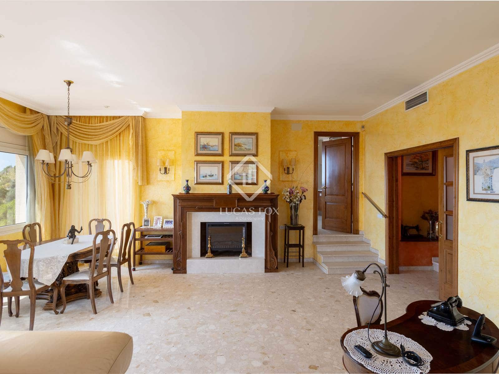 9 soverom Villa til salgs i Badalona med svømmebasseng garasje - € 1 850 000 (Ref: 9158268)