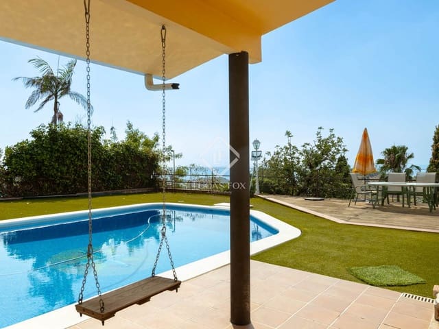 9 soverom Villa til salgs i Badalona med svømmebasseng garasje - € 1 850 000 (Ref: 9158268)