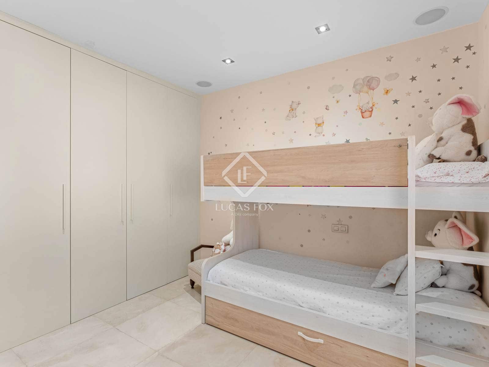 5 slaapkamer Villa te koop in Alicante stad met zwembad garage - € 1.640.000 (Ref: 9158380)