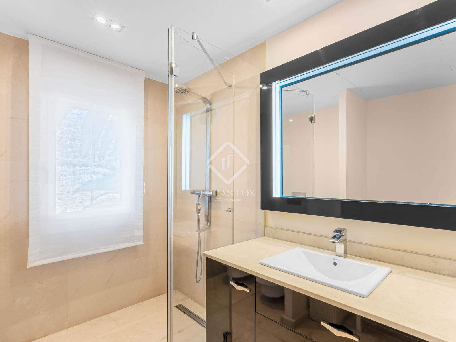 5 slaapkamer Villa te koop in Alicante stad met zwembad garage - € 1.640.000 (Ref: 9158380)