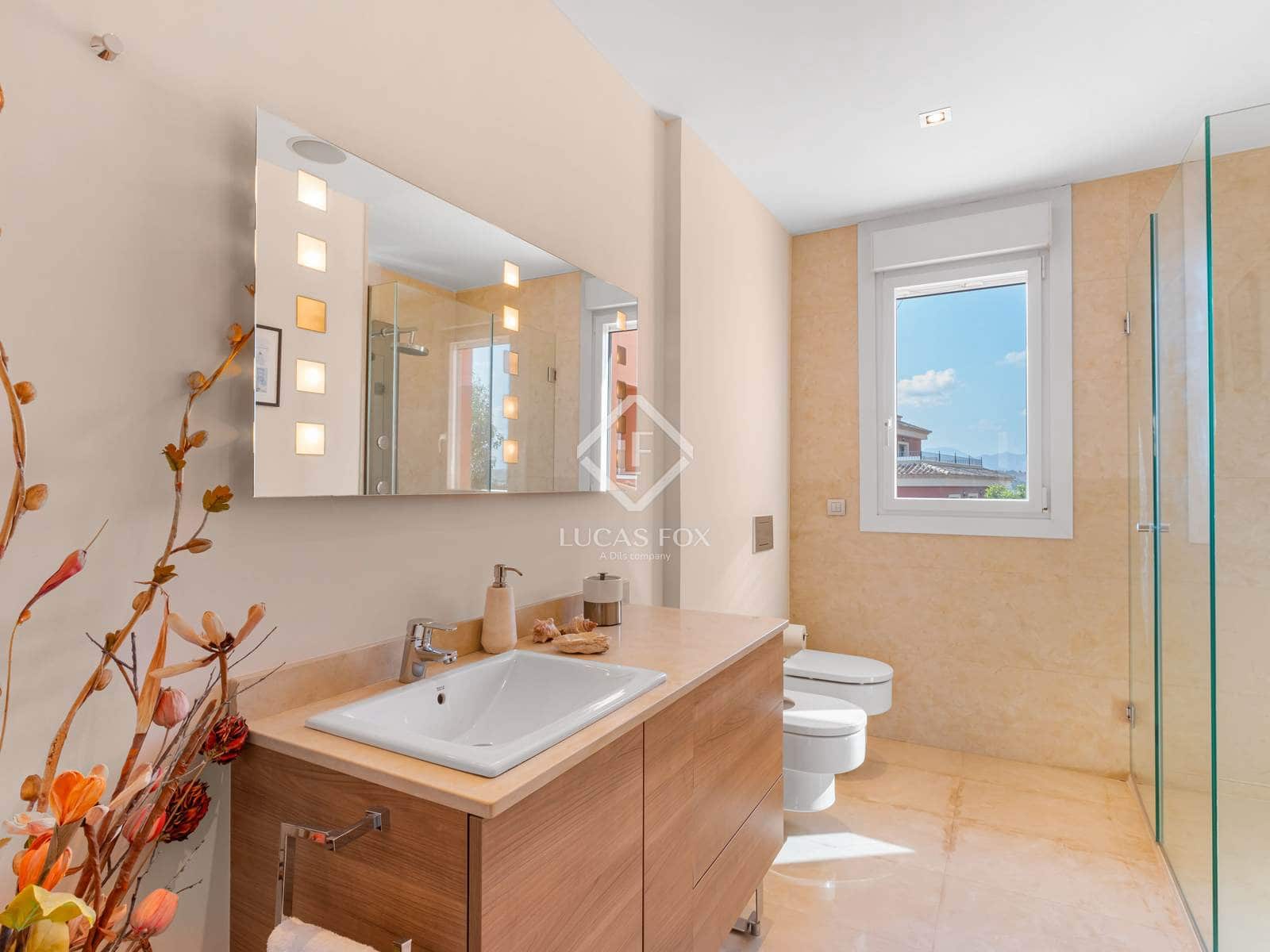 5 slaapkamer Villa te koop in Alicante stad met zwembad garage - € 1.640.000 (Ref: 9158380)