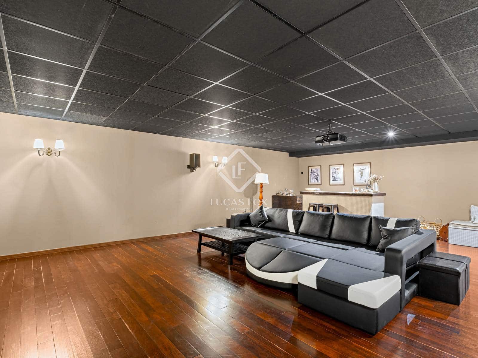 5 slaapkamer Villa te koop in Alicante stad met zwembad garage - € 1.640.000 (Ref: 9158380)