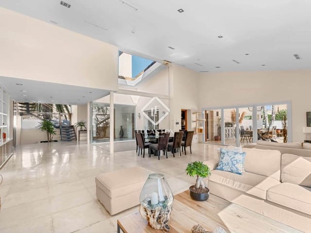 5 slaapkamer Villa te koop in Alicante stad met zwembad garage - € 1.640.000 (Ref: 9158380)