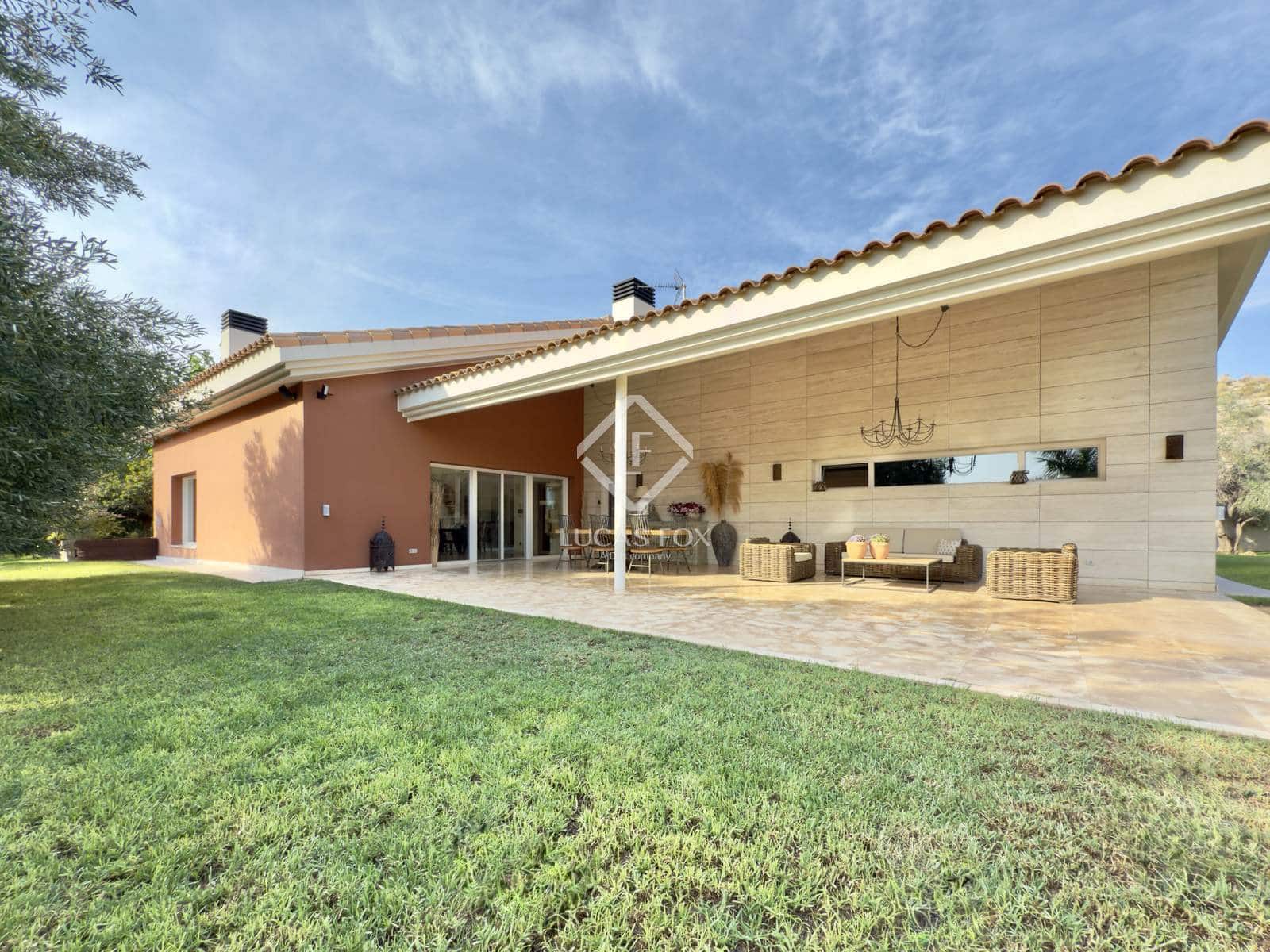 5 slaapkamer Villa te koop in Alicante stad met zwembad garage - € 1.640.000 (Ref: 9158380)