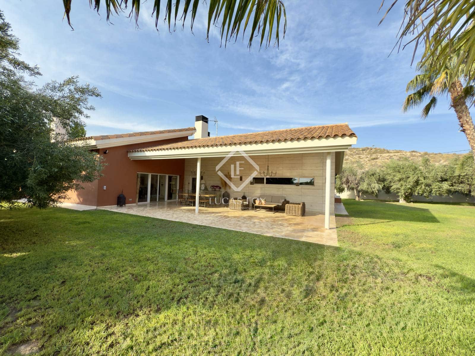 5 slaapkamer Villa te koop in Alicante stad met zwembad garage - € 1.640.000 (Ref: 9158380)