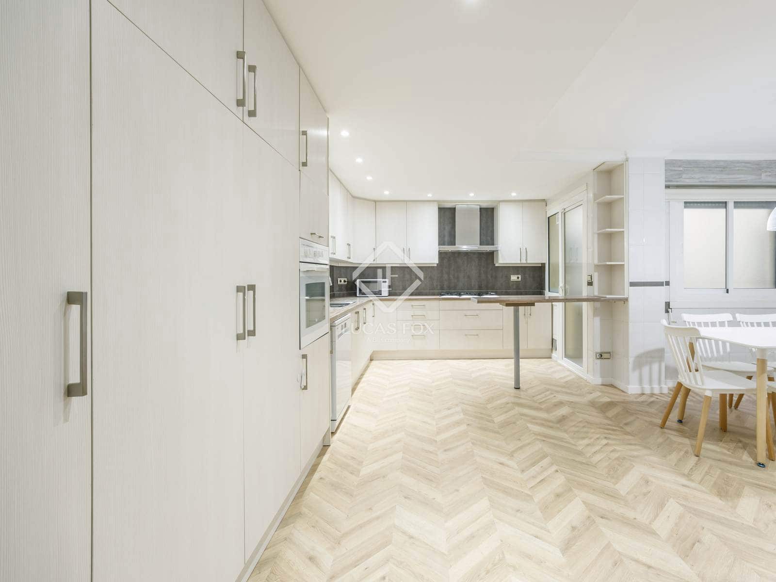 4 camera da letto Appartamento da affittare in Valencia citta con garage - 3.500 € (Rif: 9158712)