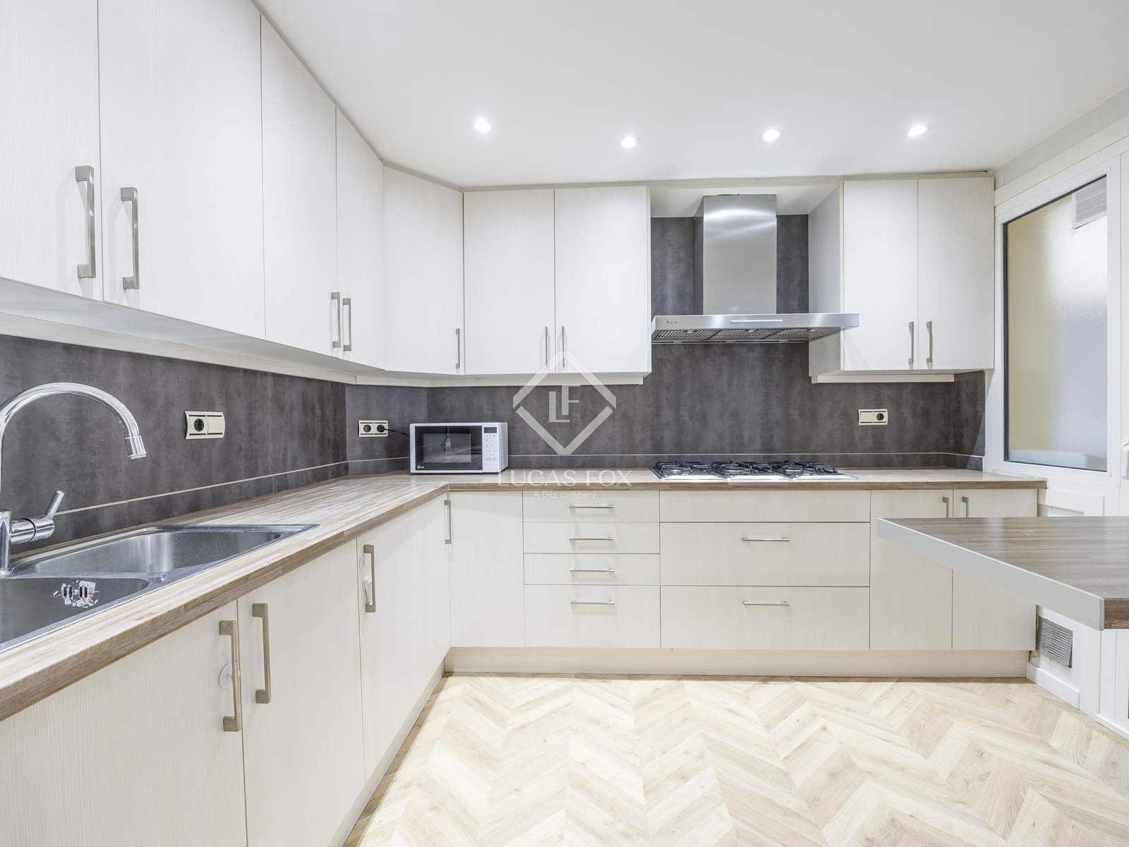 4 camera da letto Appartamento da affittare in Valencia citta con garage - 3.500 € (Rif: 9158712)