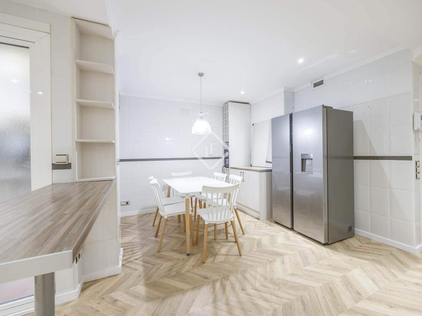 4 camera da letto Appartamento da affittare in Valencia citta con garage - 3.500 € (Rif: 9158712)