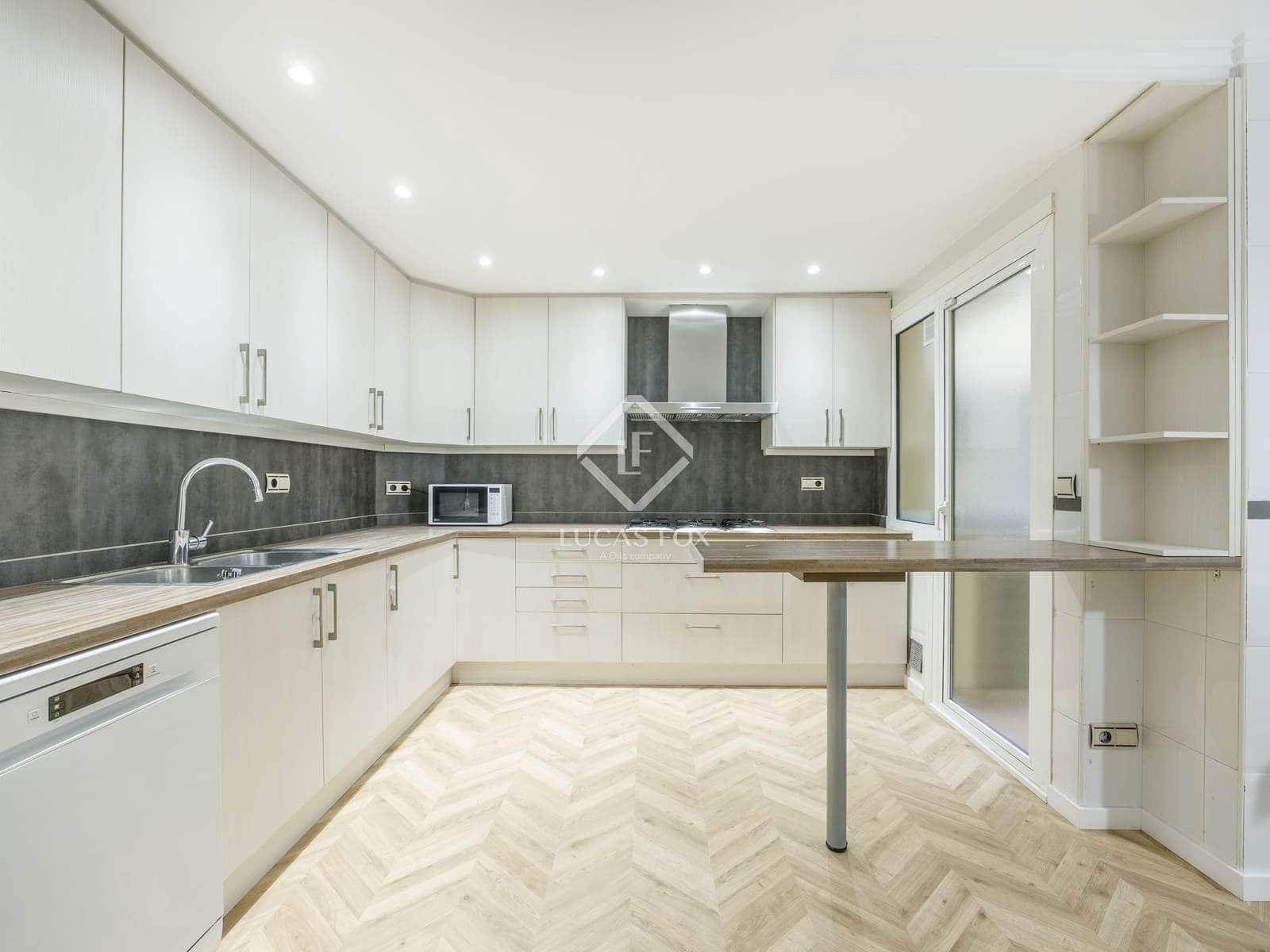 4 camera da letto Appartamento da affittare in Valencia citta con garage - 3.500 € (Rif: 9158712)