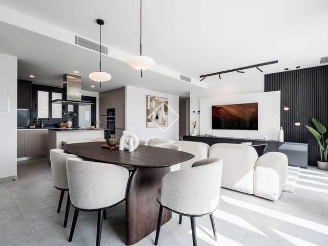 2 chambre Penthouse à vendre à Estepona avec piscine garage - 960 000 € (Ref: 9159071)