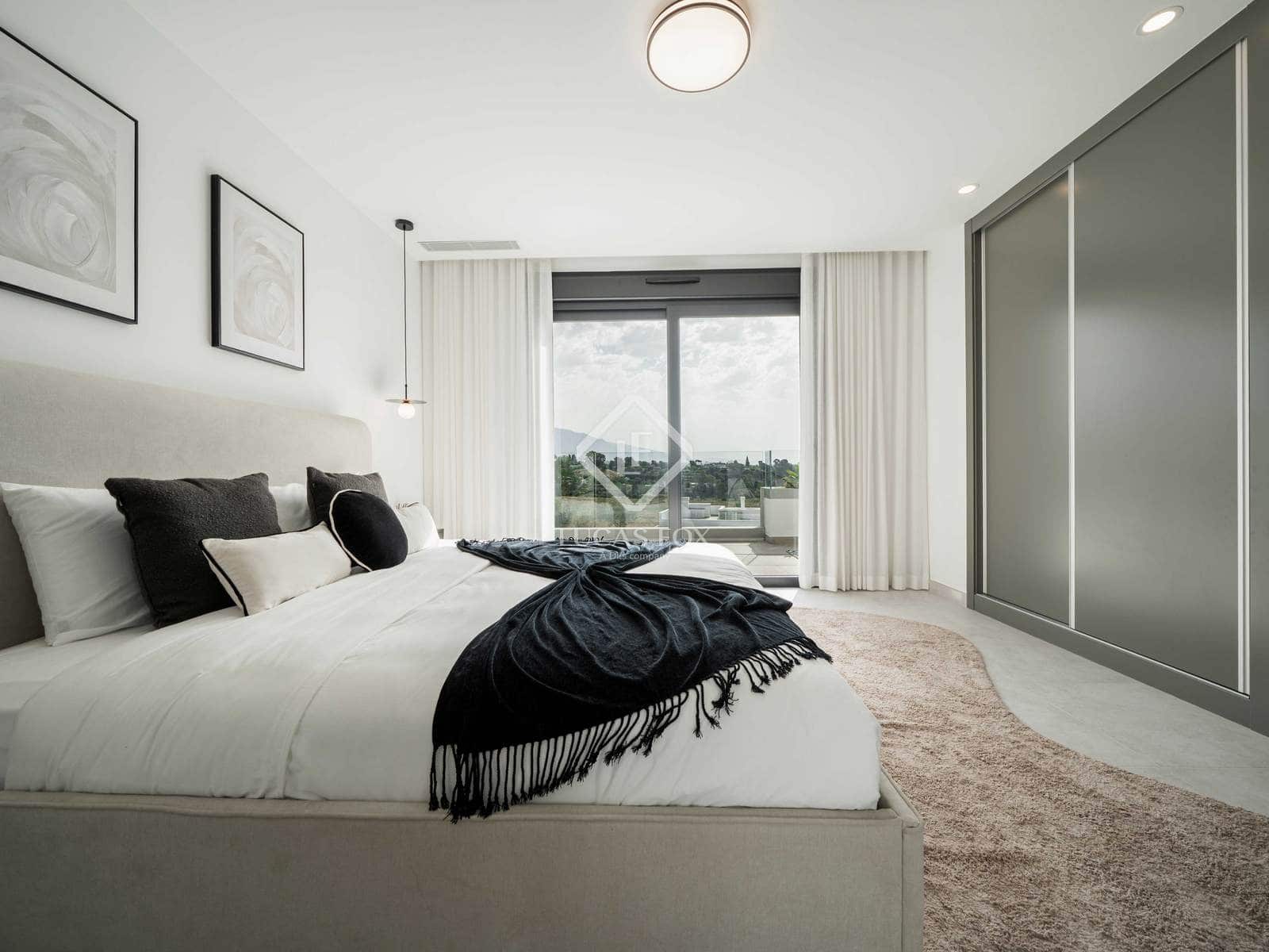 2 chambre Penthouse à vendre à Estepona avec piscine garage - 960 000 € (Ref: 9159071)