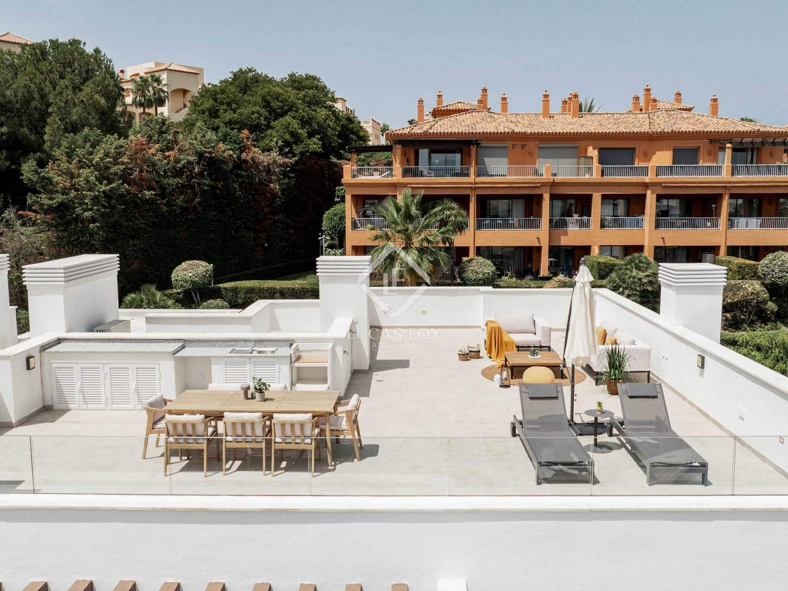 2 chambre Penthouse à vendre à Estepona avec piscine garage - 960 000 € (Ref: 9159071)