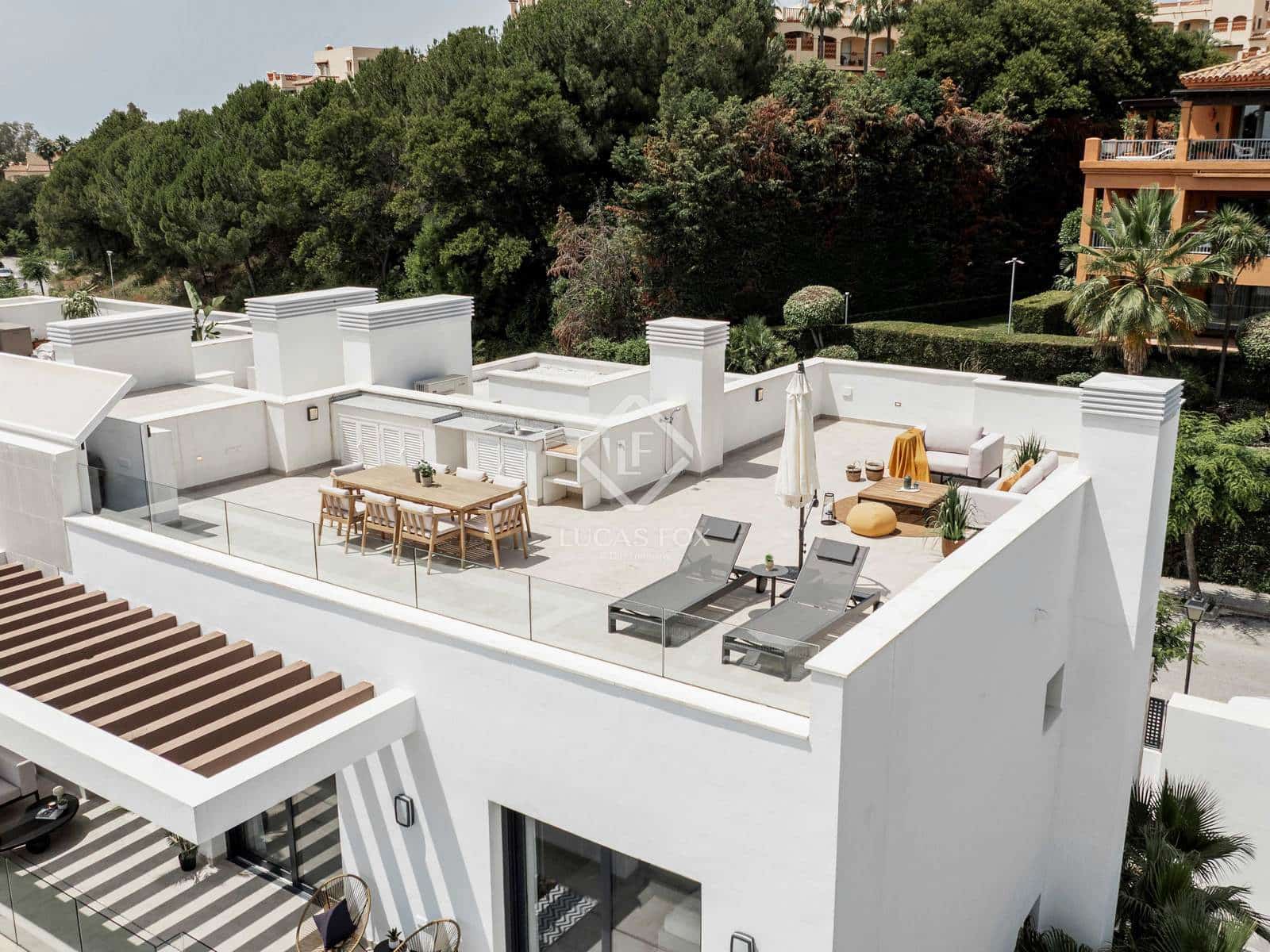 2 chambre Penthouse à vendre à Estepona avec piscine garage - 960 000 € (Ref: 9159071)