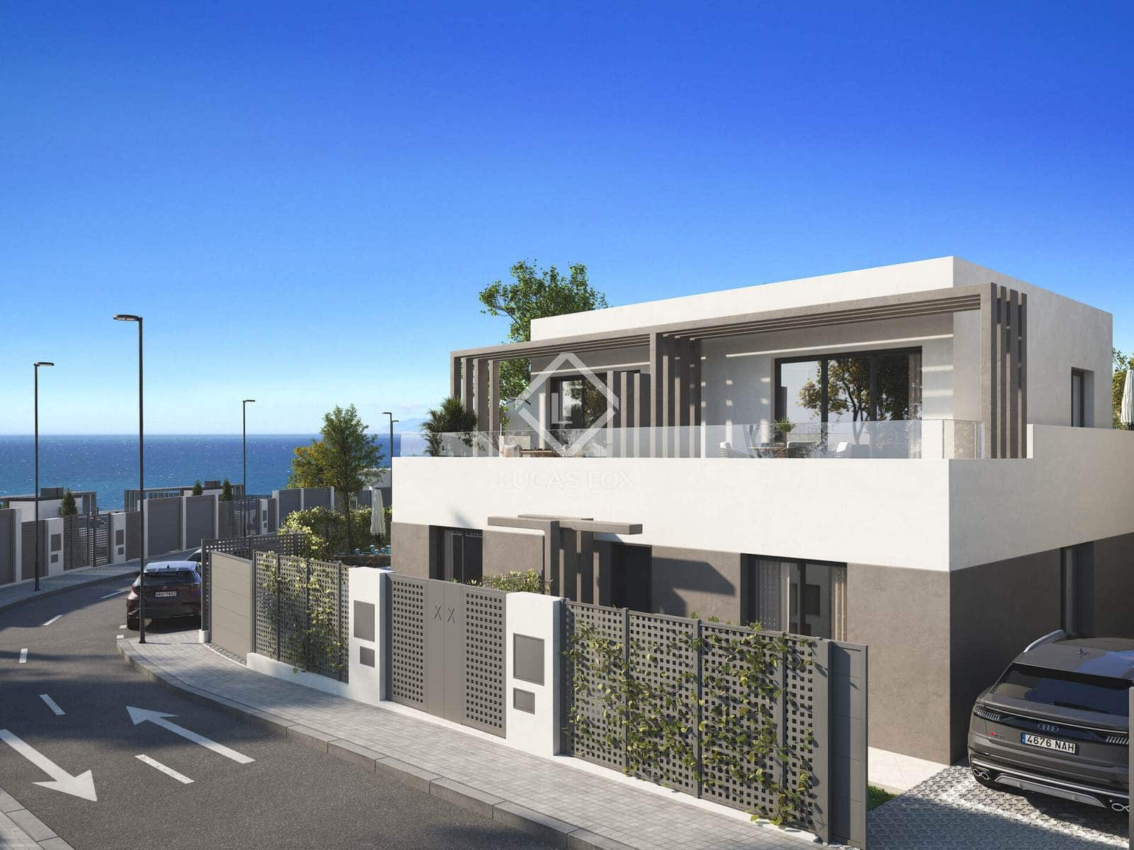 3 bedroom Villa for sale in Caleta de Velez with pool garage - € 390,000 (Ref: 9159946)