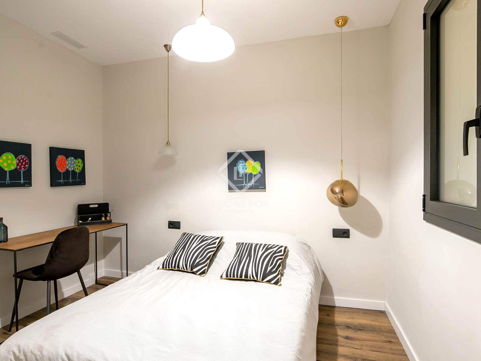 2 slaapkamer Appartement te koop in Barcelona stad - € 670.000 (Ref: 9160128)