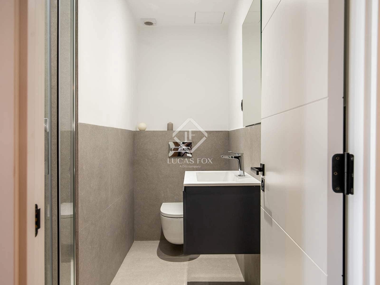 2 slaapkamer Appartement te koop in Barcelona stad - € 670.000 (Ref: 9160128)