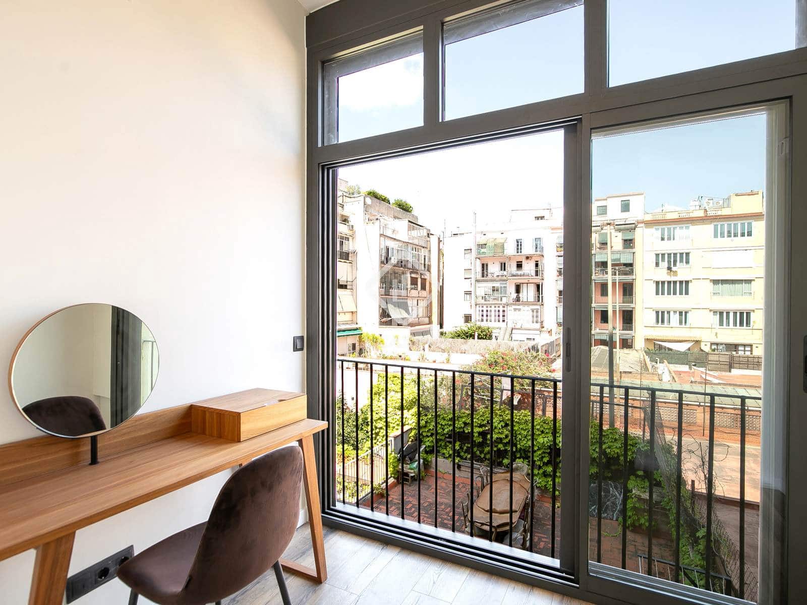 2 slaapkamer Appartement te koop in Barcelona stad - € 670.000 (Ref: 9160128)