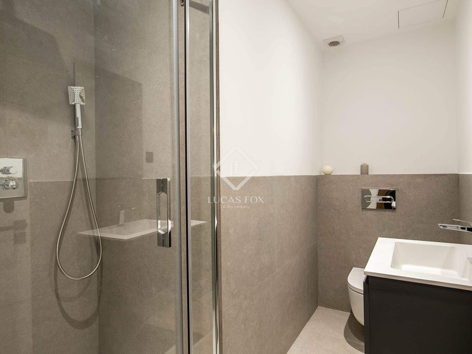 2 slaapkamer Appartement te koop in Barcelona stad - € 670.000 (Ref: 9160128)