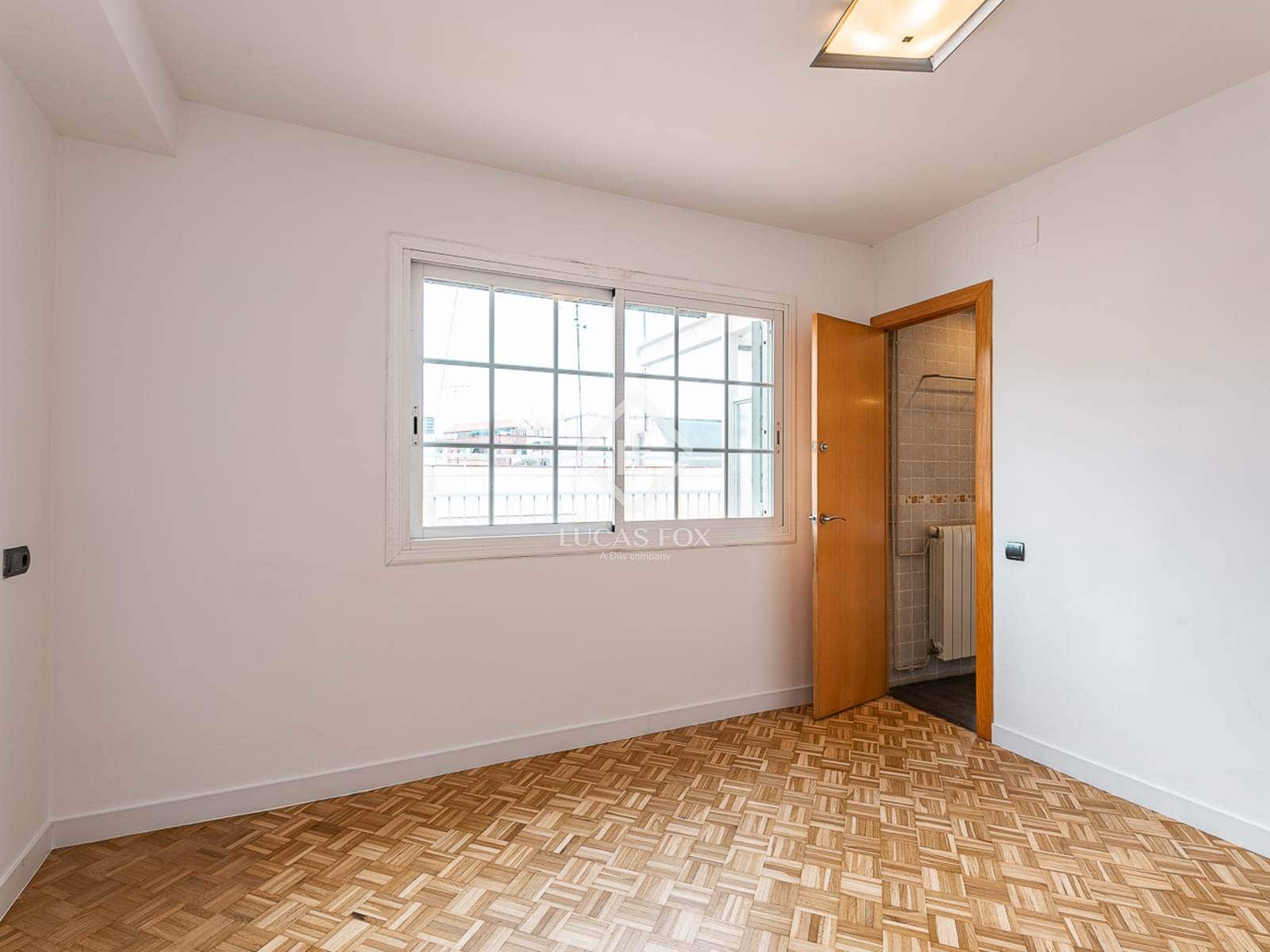 3 soveværelse Lejlighed til salg i Barcelona by - € 599.000 (Ref: 9160516)