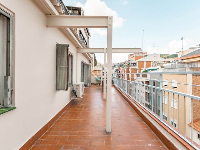3 soveværelse Lejlighed til salg i Barcelona by - € 599.000 (Ref: 9160516)