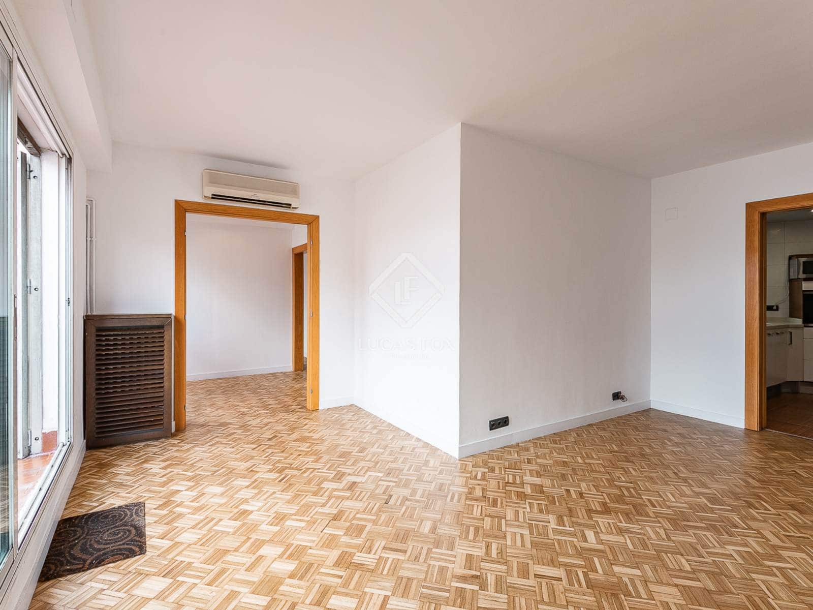 3 soveværelse Lejlighed til salg i Barcelona by - € 599.000 (Ref: 9160516)