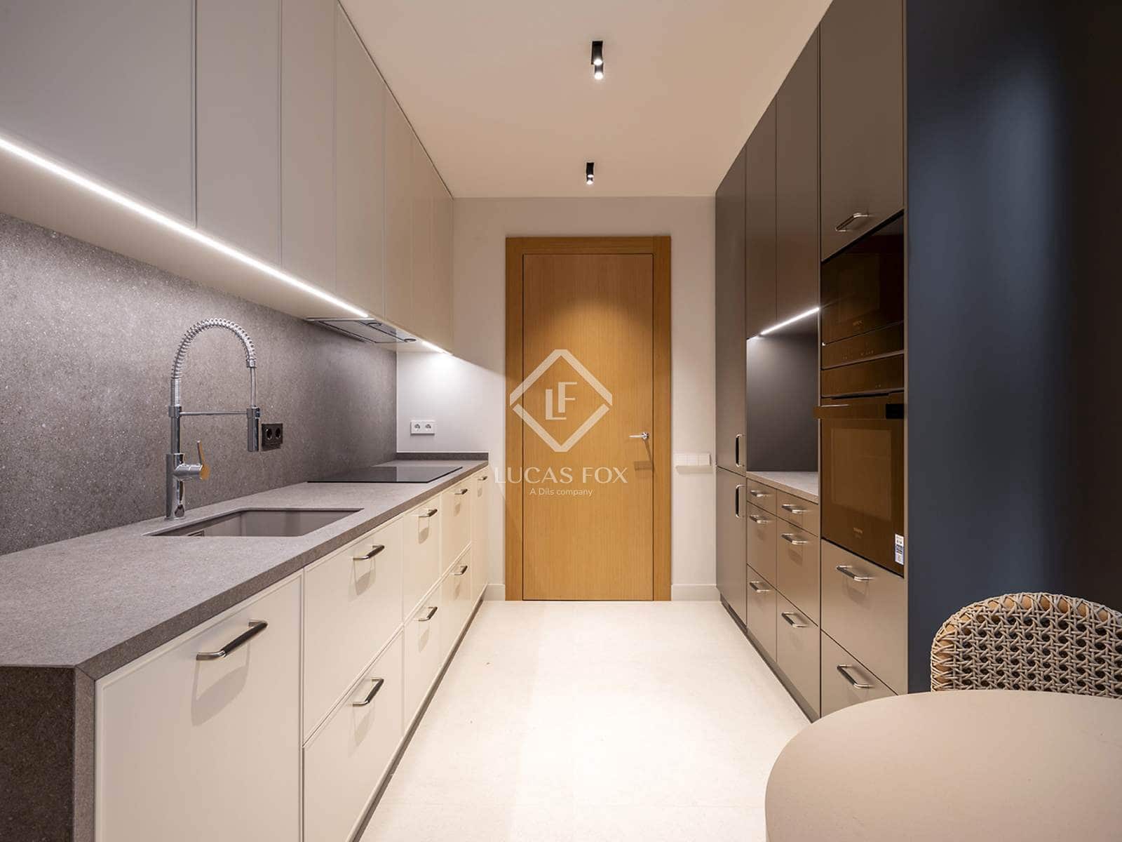 3 soveværelse Lejlighed til leje i Barcelona by med swimmingpool garage - € 4.500 (Ref: 9160518)