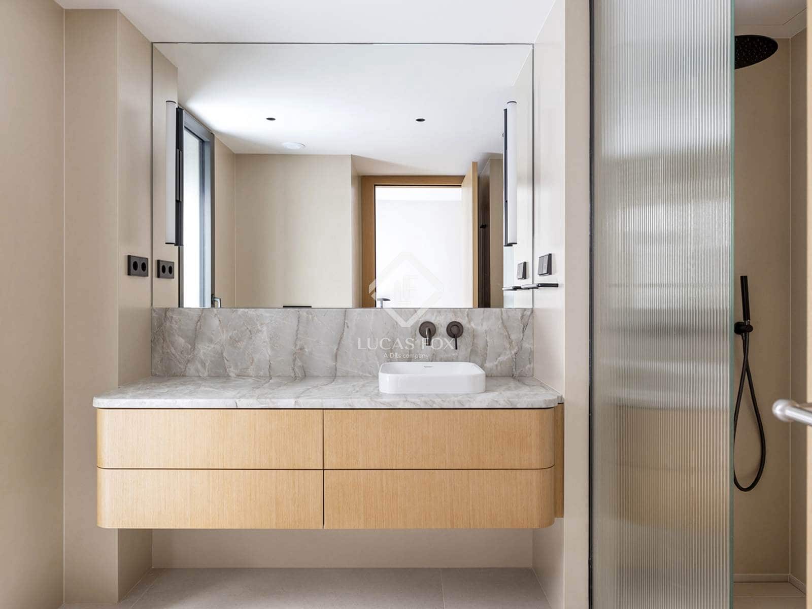 3 soveværelse Lejlighed til leje i Barcelona by med swimmingpool garage - € 4.500 (Ref: 9160518)