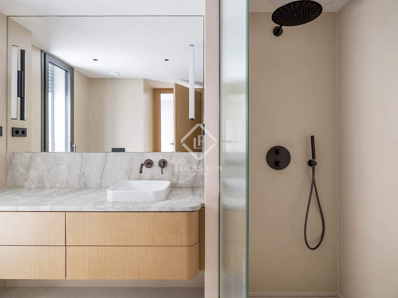 3 soveværelse Lejlighed til leje i Barcelona by med swimmingpool garage - € 4.500 (Ref: 9160518)