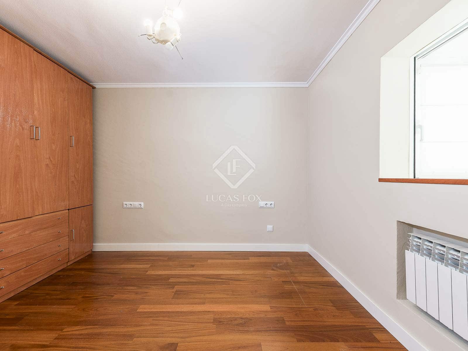 4 makuuhuone Huoneisto vuokrattavana paikassa Barcelona kaupunki mukana uima-altaan 
autotalli - 2 970 € (Ref: 9160519)