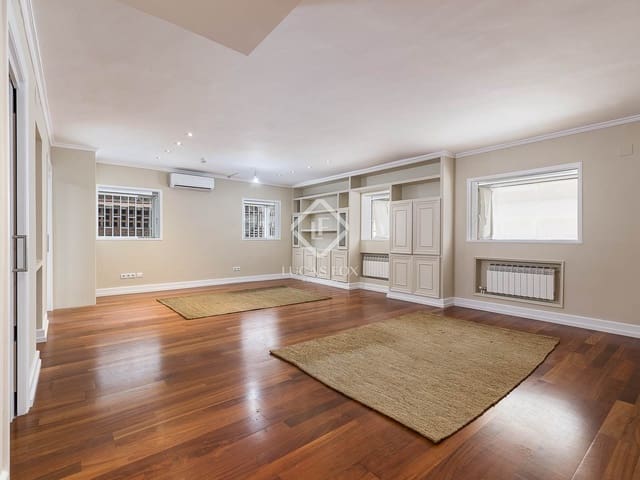 4 bedroom Apartment for rent in Barcelona city with pool garage - € 2,900 (Ref: 9160519)