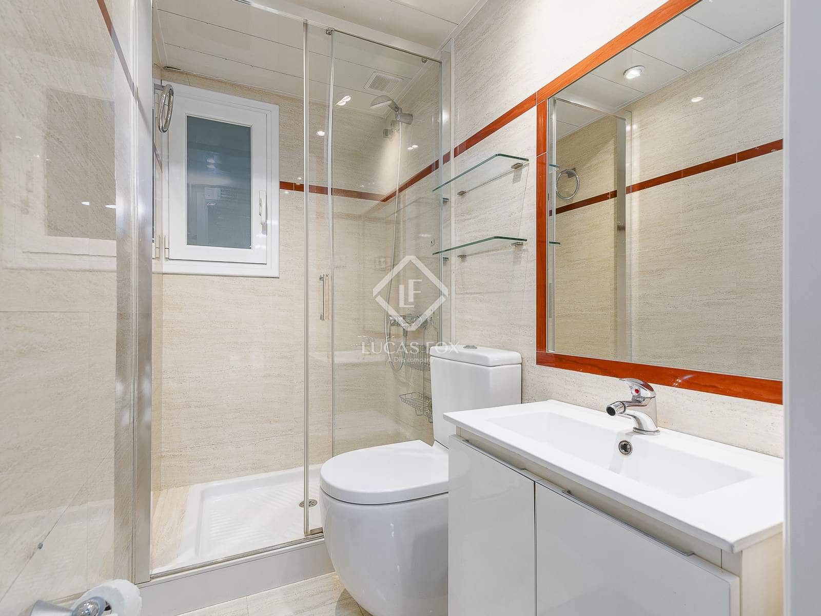 4 makuuhuone Huoneisto vuokrattavana paikassa Barcelona kaupunki mukana uima-altaan 
autotalli - 2 970 € (Ref: 9160519)