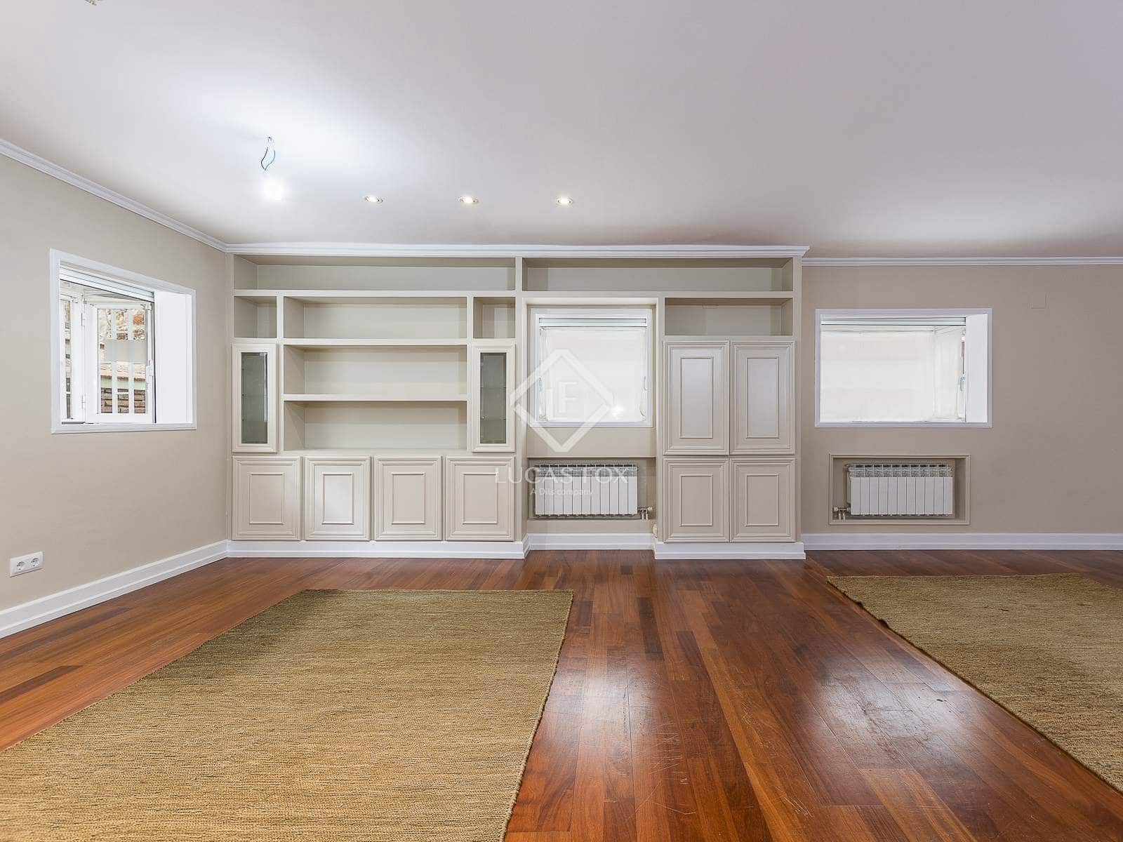 4 makuuhuone Huoneisto vuokrattavana paikassa Barcelona kaupunki mukana uima-altaan 
autotalli - 2 970 € (Ref: 9160519)