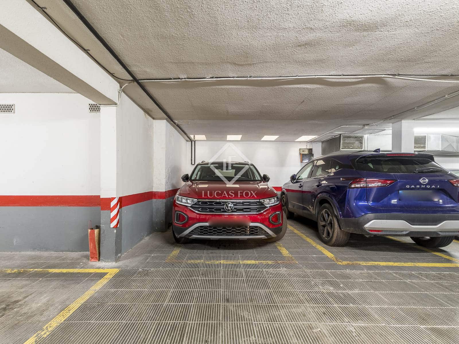 4 makuuhuone Huoneisto vuokrattavana paikassa Barcelona kaupunki mukana uima-altaan 
autotalli - 2 970 € (Ref: 9160519)