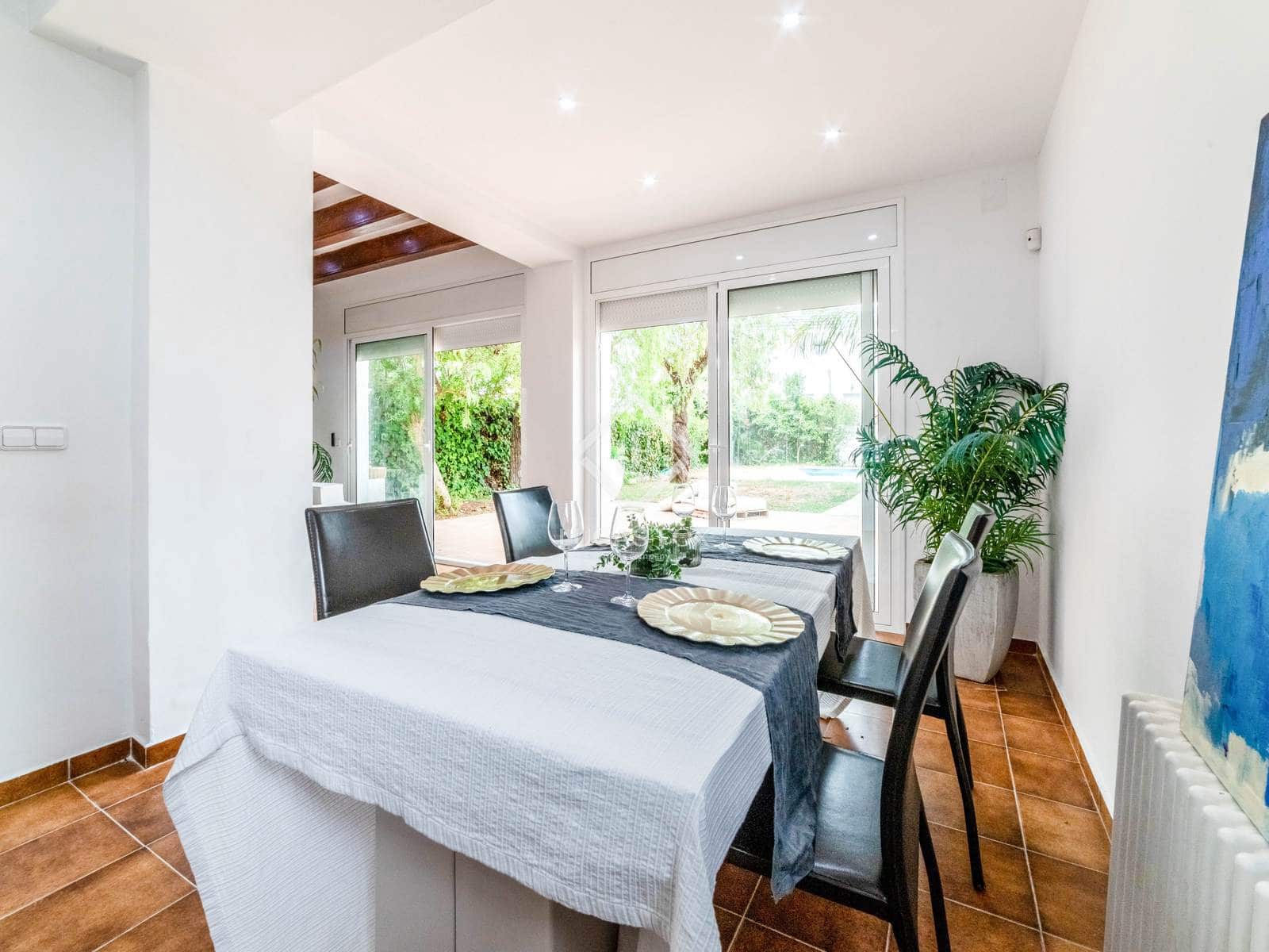 4 soveværelse Villa til salg i Sitges med garage - € 1.850.000 (Ref: 9160611)