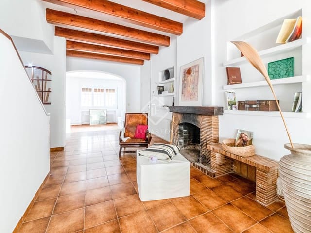 4 Zimmer Villa zu verkaufen in Sitges mit Garage - 1.850.000 € (Ref: 9160611)